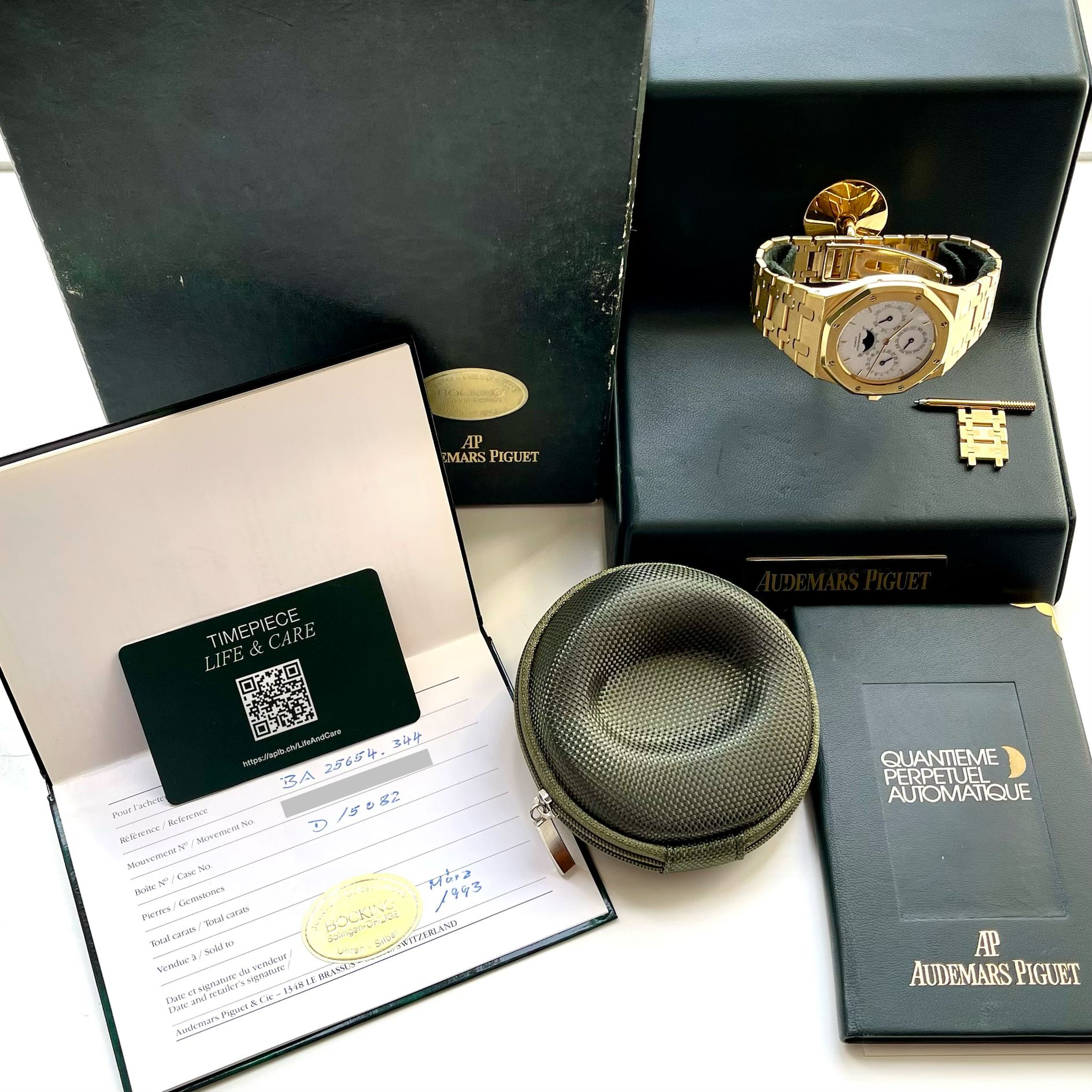 Audemars Piguet - Audemars Piguet Royal Oak Perpetual Calendar 1993 /  Limited Edition (430 Stk.) - [product_sku]